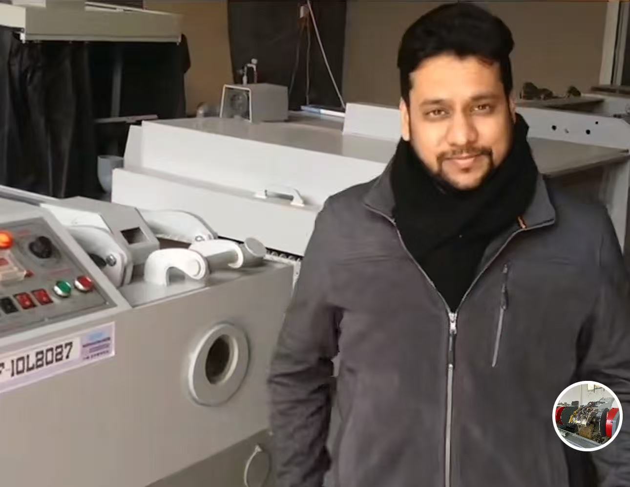 郑州艺峰科技专业研发生产金属压花辊环保蚀刻机